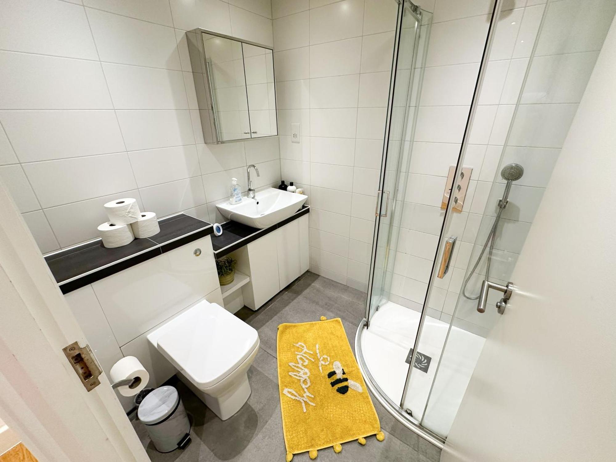 Chic 3 Bedroom Flat With Private Terrace In Holloway Near Finsbury Park Londres Exterior foto