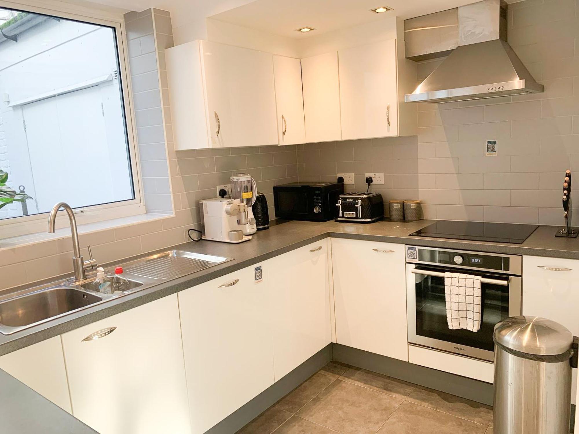 Chic 3 Bedroom Flat With Private Terrace In Holloway Near Finsbury Park Londres Exterior foto